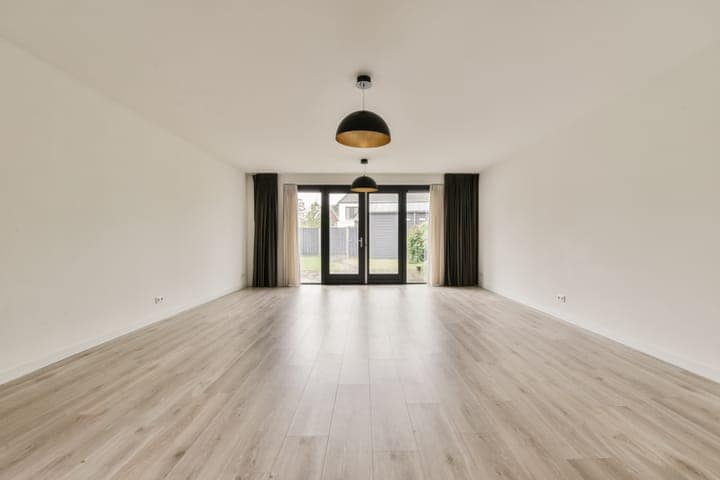 huis huren in centrum oud tot  750